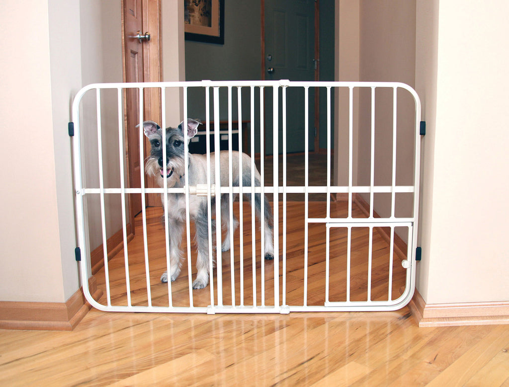 Tuffy Expandable Pet Gate With Door